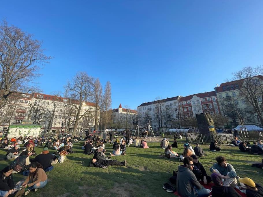 2 Zimmer Apartment Mit Parkplatz Berlín Exterior foto